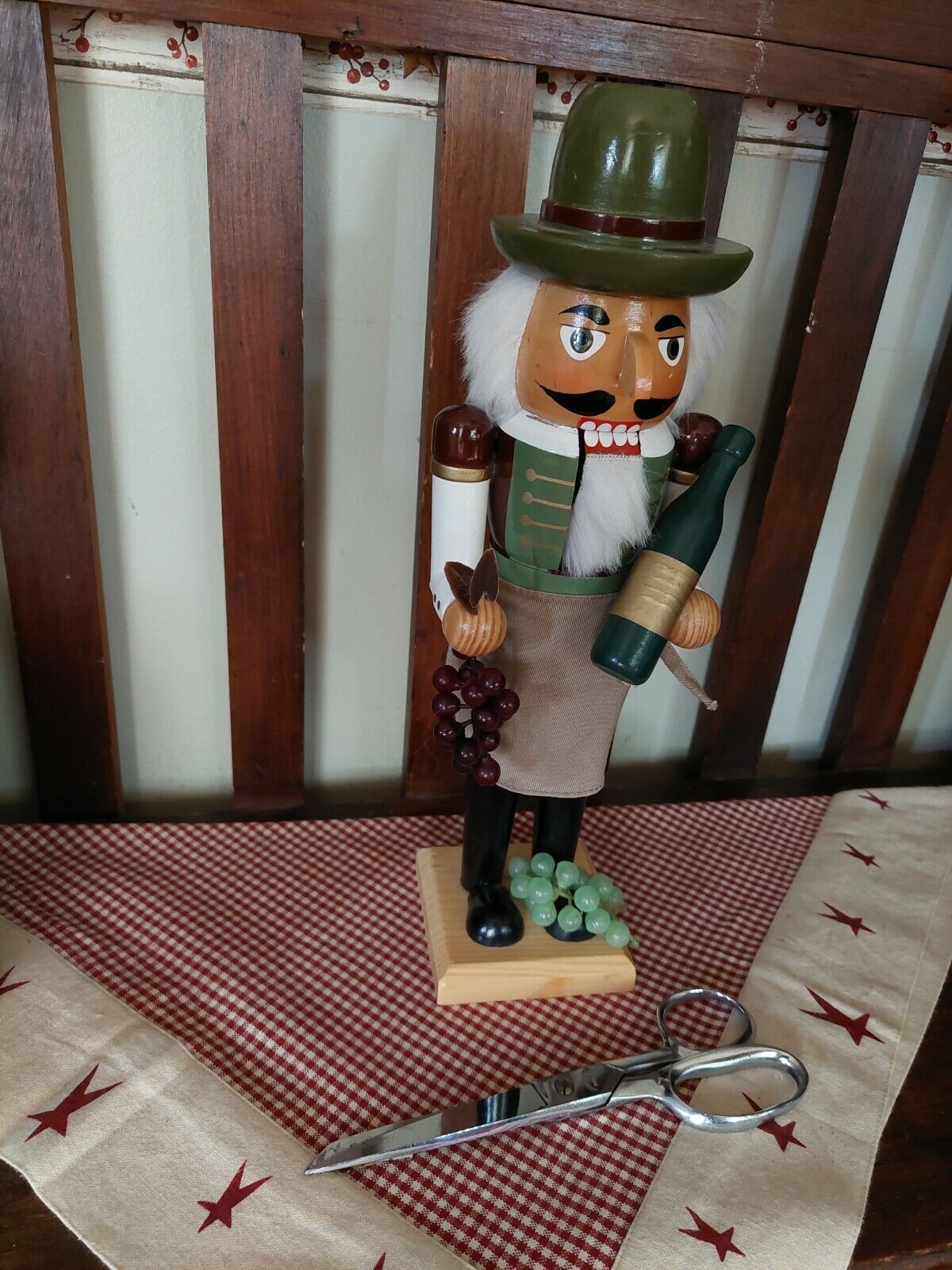 Wine Lovers Wooden Nutcracker Unbranded Large 14" Tall Grapes