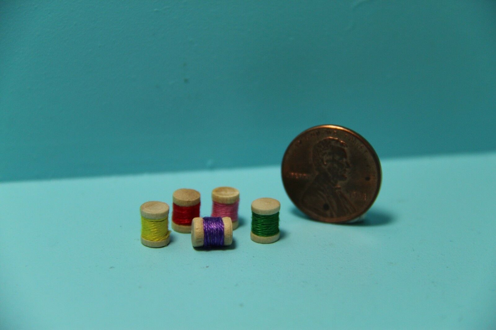 Dollhouse Miniature Sewing Spools Of Thread Set Of 5 Im65443